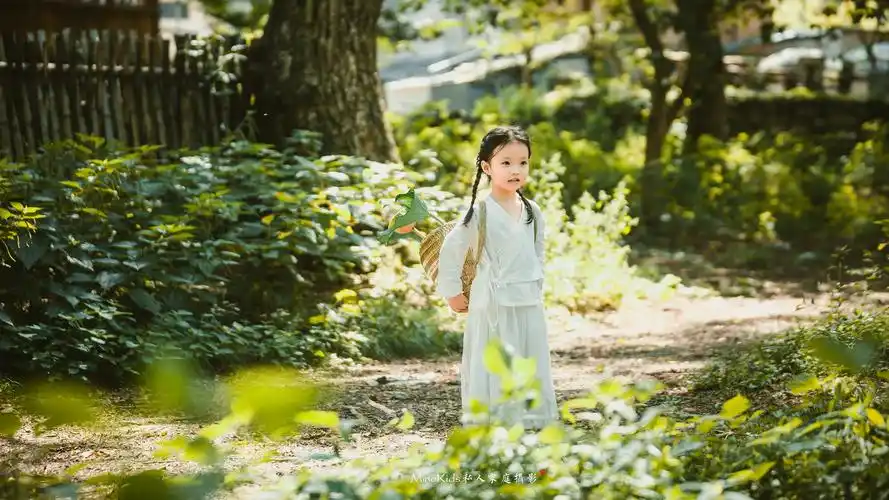 唯美中国风儿童摄影〗——『畔上女』