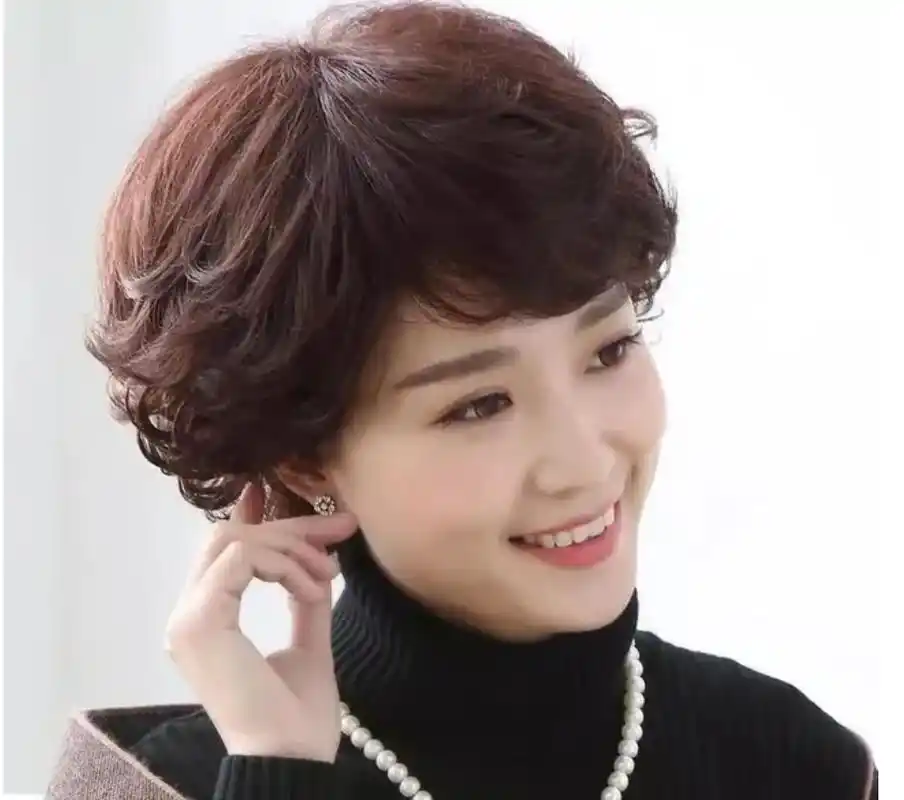 60岁白发阿姨发型一换年轻十岁都不止简直就像换个人