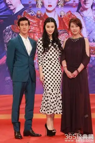 女明星无ps同框合照,谁丑谁美,一目了然