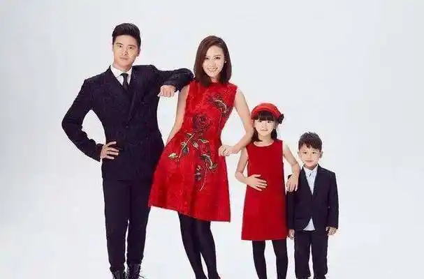 原创田亮女儿太早熟12岁森碟身高接近170五官神似父母结合体