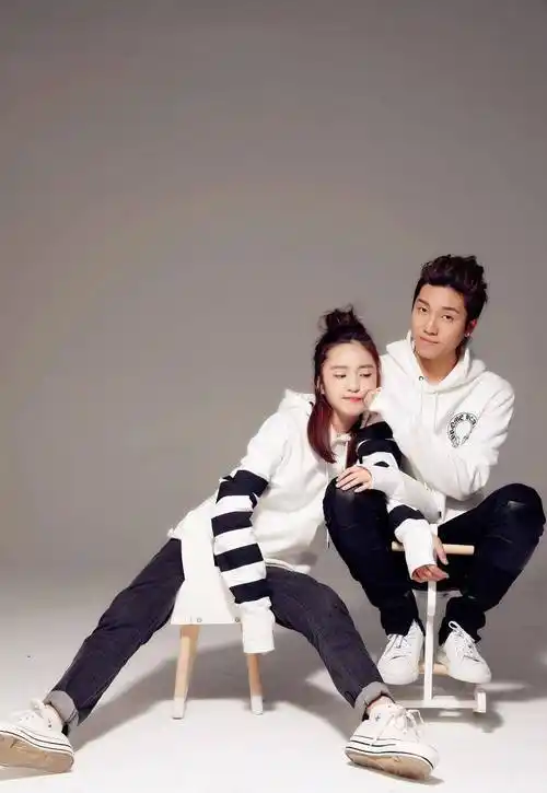 12岁公开恋情还结婚,现双双签约贾乃亮公司_张千巽_张木易_网友