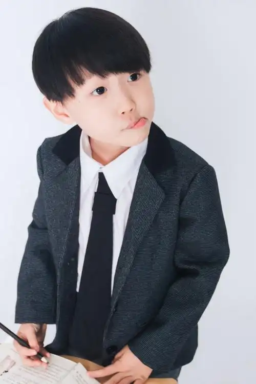 201904儿子近期照片