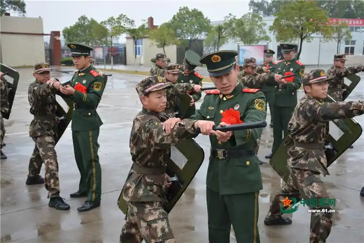 退伍季:老兵来到新兵营