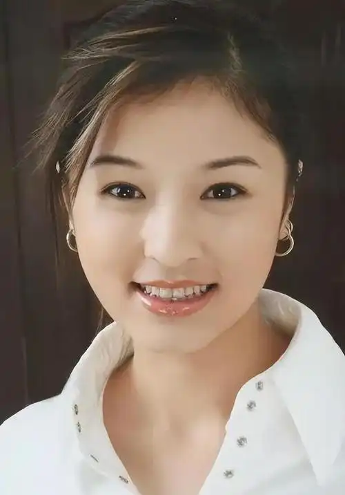 演员魏小军:40岁走红,45岁"消失",如今以新身份惊艳世人