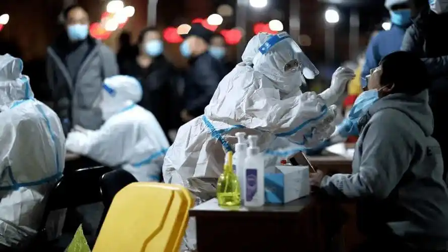 暖心高密市民自发点赞疫情下最美的医护人员