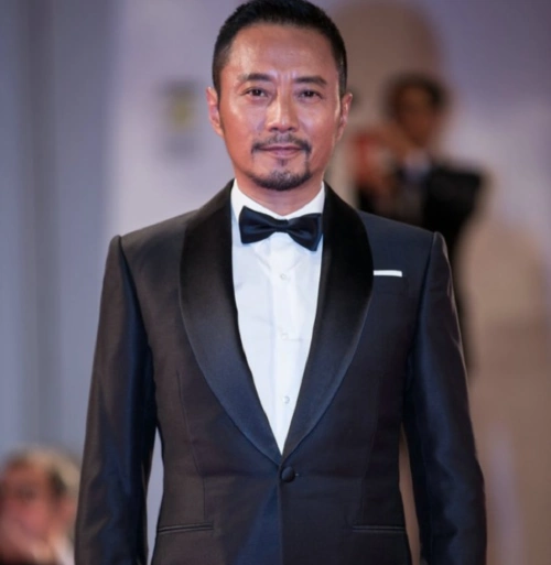 高曙光同样是一名实力派演员,他早年间主演过很多大火电视剧,经常饰演