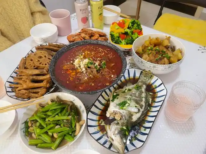 周末请朋友来家里吃饭