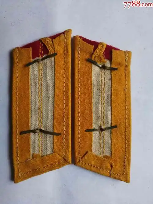 中尉_老肩章/领章/领花_大晟阁【7788收藏__中国收藏热线】