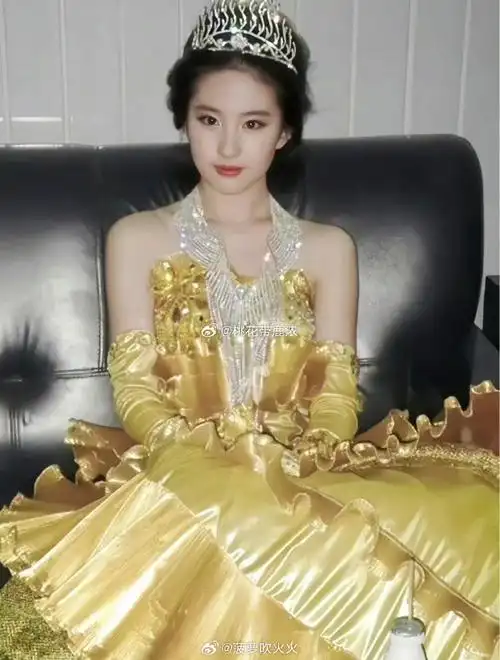 刘亦菲是历史上首届金鹰女神##苏州红豆音乐嘉年华名单