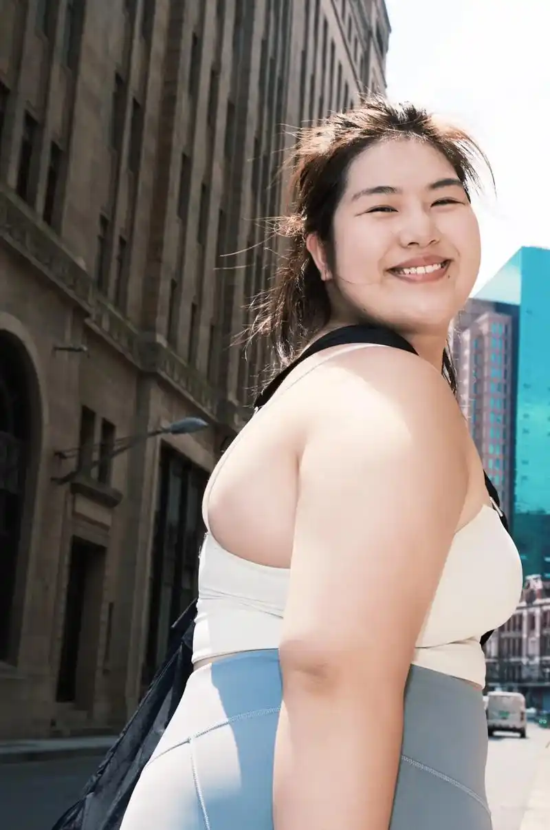 大码女孩就不适合做模特嘛?200斤.我偏不～我就想做!我要明