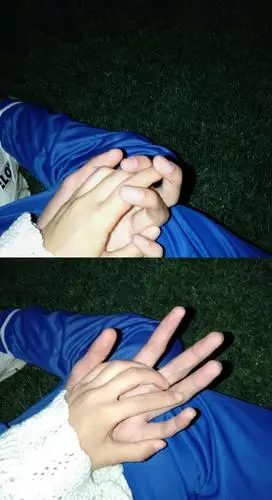 第一次拍牵手手的照片.