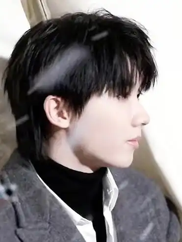 马嘉祺韩剧男主#大衣77高领毛衣777615,马嘉祺真的好有韩剧