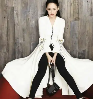 陈乔恩她是观众眼中的偶像剧收视女王,身高167,体重却只有92斤,34丰满