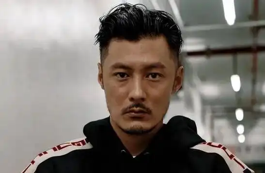 生意倒闭,口碑尽失,余文乐为他的"两面派"付出了代价