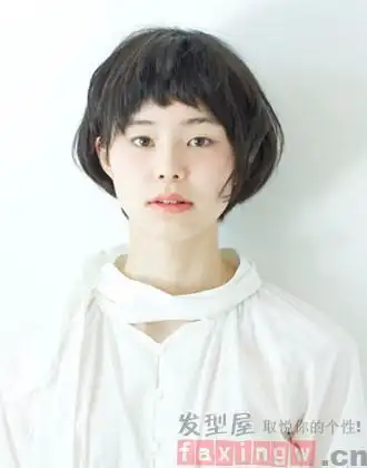 女生方脸短发发型推荐 简单塑造精致小脸