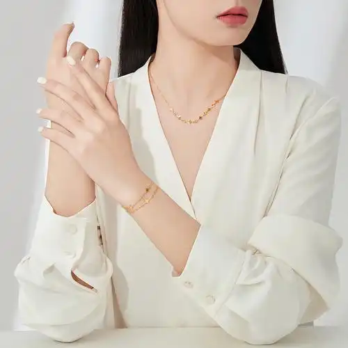 周大福精致星芒黄金项链女星星一体链足金黄金项链工费480计价eof1168