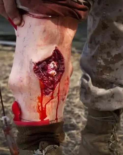 美军救援演练现场超"血腥"