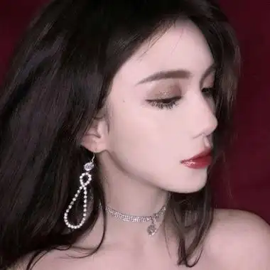 霸气酷酷的高冷辣妹女生头像 最新高清酷掉渣的辣妹女头合集