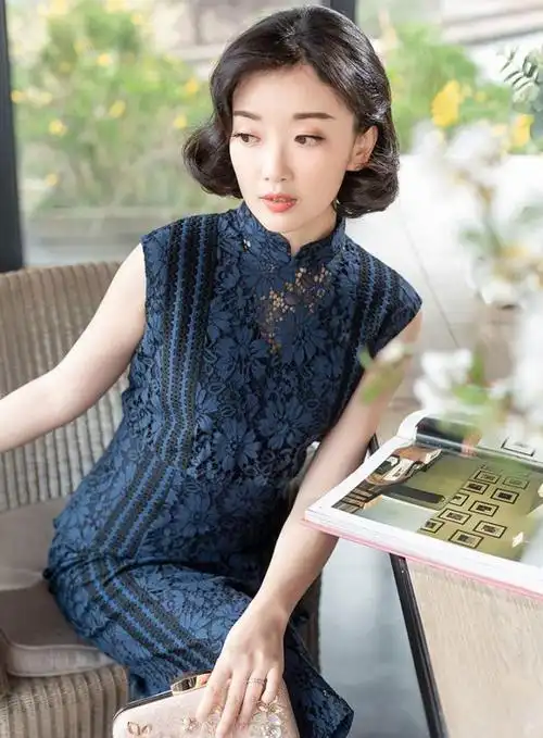 30岁女人穿衣别随意,自带高级感的旗袍,尽显东方女人的古典美