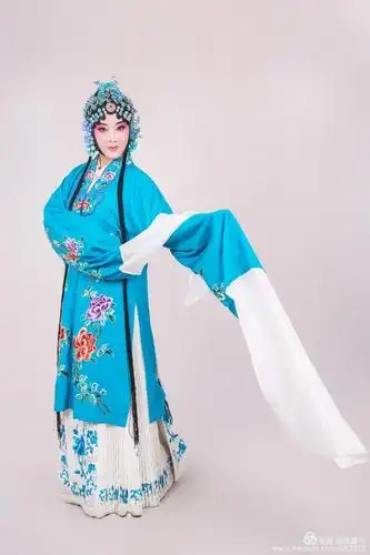 水 袖 长舞,京剧旦角五大派 当家大青衣 .