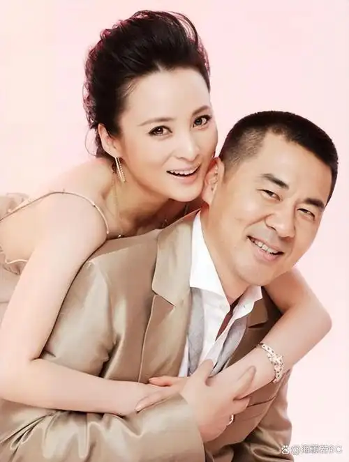 然而,就在此时,有传闻称陈建斌曾经有一位私