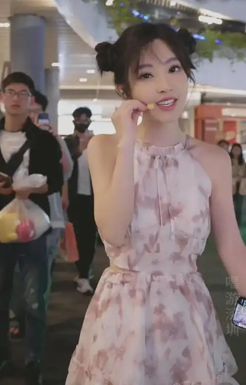 冯提莫其实挺好看的为什么那么多人不喜欢她