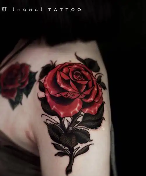 school玫瑰肩花oldschool纹身图案