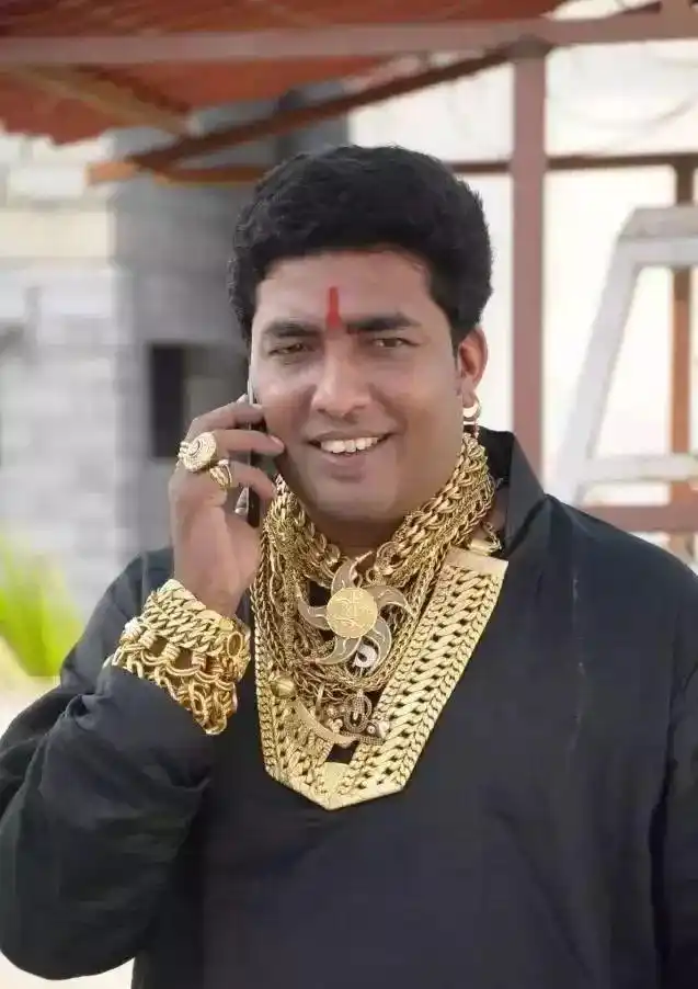 大金链子的造型不是被吐槽暴发户露富,就是被说成俗气满满.