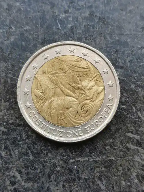 图案还是经典的"欧罗巴"形象(文艺青年版).#欧元硬币