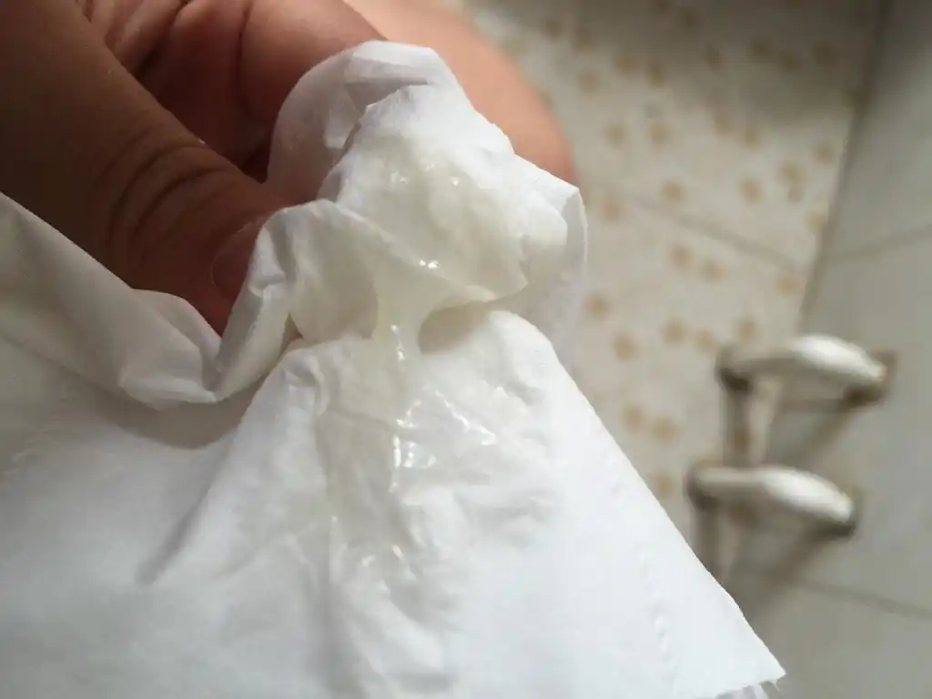 正常白带应是乳白色的,或无色透明,有时粘稠,无异味.