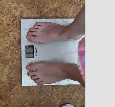 只是5月24号开始减肥的61公斤,120多斤的死胖子  然后这个是我前天的