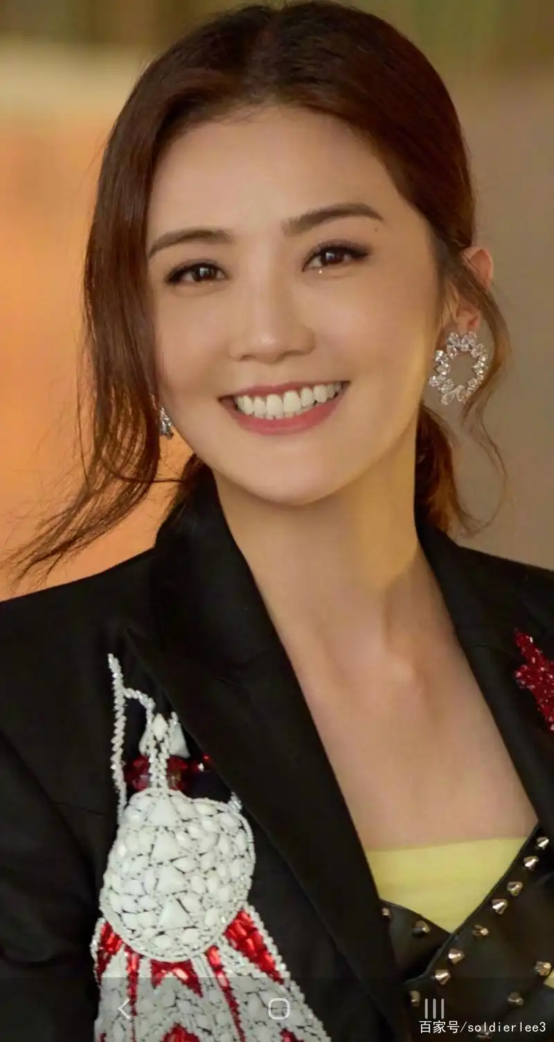 今日图集:蔡卓妍