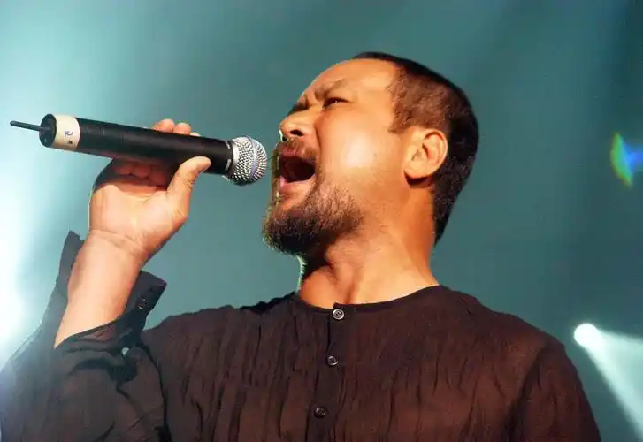 韩国歌手张镐哲,61岁的他苍老了许多,被不伦恋毁掉的乐坛好男人