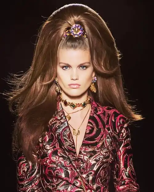 收藏t台创意妆容