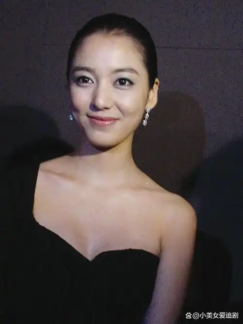 中的女主角卓淑由韩国演员李素妍饰演,是一位备受认可的实力派演员