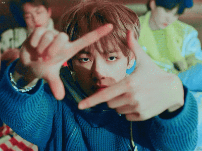 金泰亨金发动图