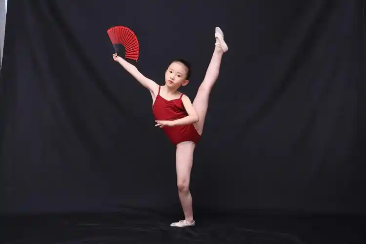2019.六岁好好舞蹈基本功展示