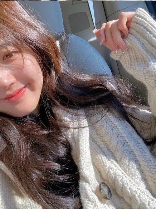 女生自拍手册7个自拍达人必备的自拍技巧谁拍谁好看