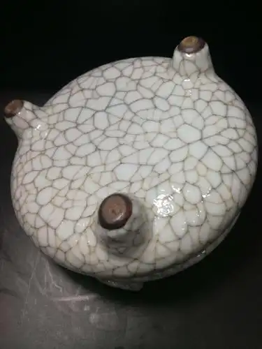 紫口铁足大开片,大片包小片特征