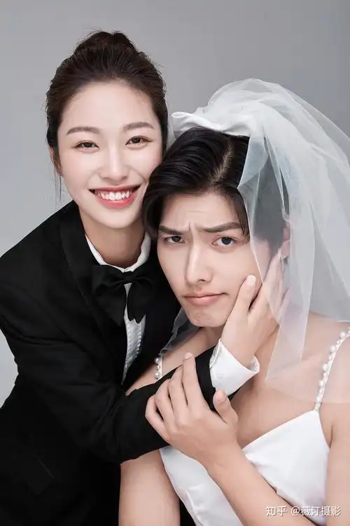 反串婚纱照,新娘看到成片笑到飚高音～ - 知乎