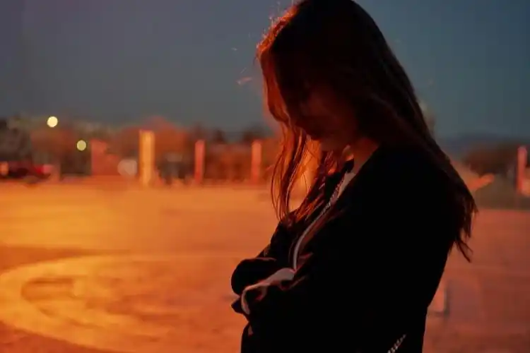 适合发朋友圈的句子2021心情说说适合发朋友圈