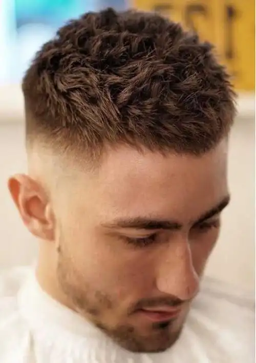 男生发际线后移m型什么发型比较合适