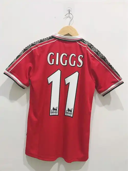 9899曼联复古球衣7号贝克汉姆吉格斯儿童成人长短足球服