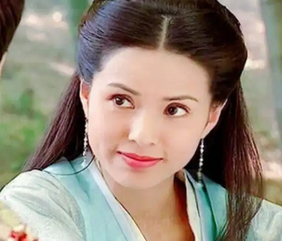 李若彤的24岁29岁30岁37岁54岁哪个阶段最惊艳