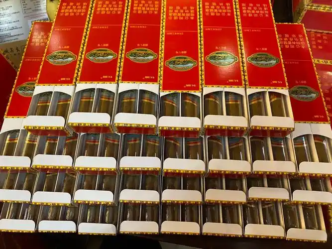 国产雪茄销量冠军,长城盛世5号.非常吃养护的一款雪茄,全部拆 - 抖音