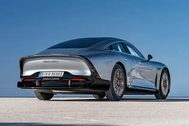 奔驰visionamg预告图5月19日发布纯电性能新方向