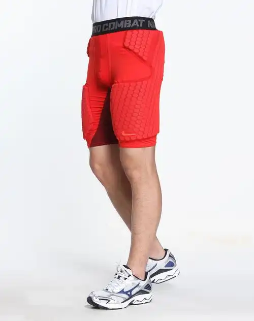 > 男款红色搏击训练短裤