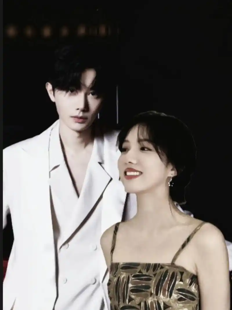 王佑硕苏晓彤剧照 - 抖音