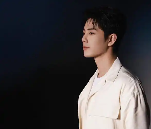 第三名:肖战看到肖战的微信指数平均值排在第三名的时候,很多观众都