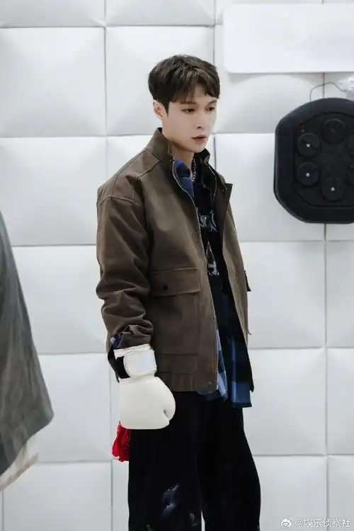 #张艺兴连换五套衣服#